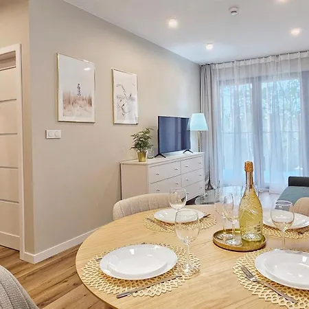 דירה Holidayhomepl Sea & Forest C327 Z Sypialnia, Basen, Spa, Gym Gratis מידזיזדרויה